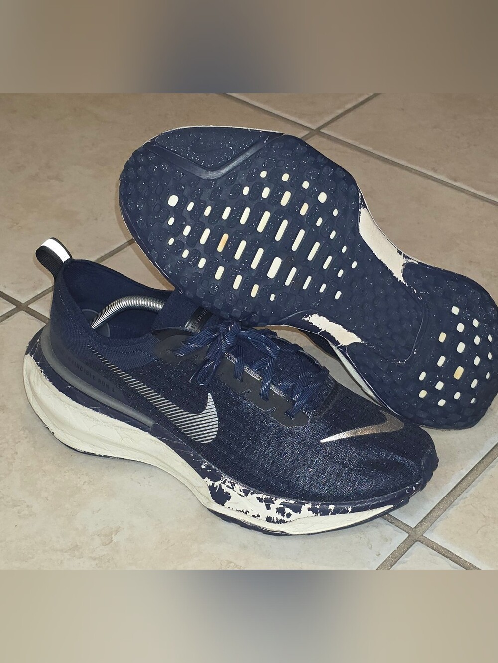 Nike Invincible Run 3 Men's Navy and White Running Shoes Size 11